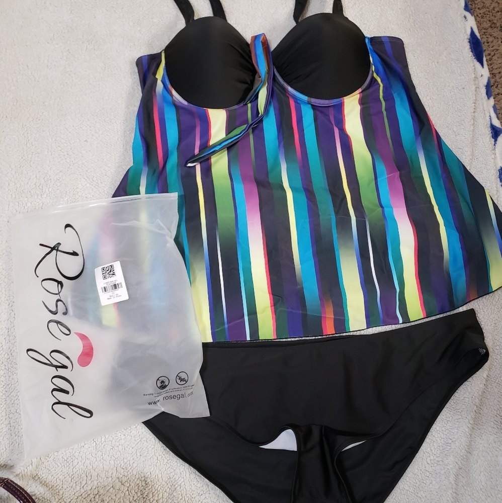 Two-piece bathing suit